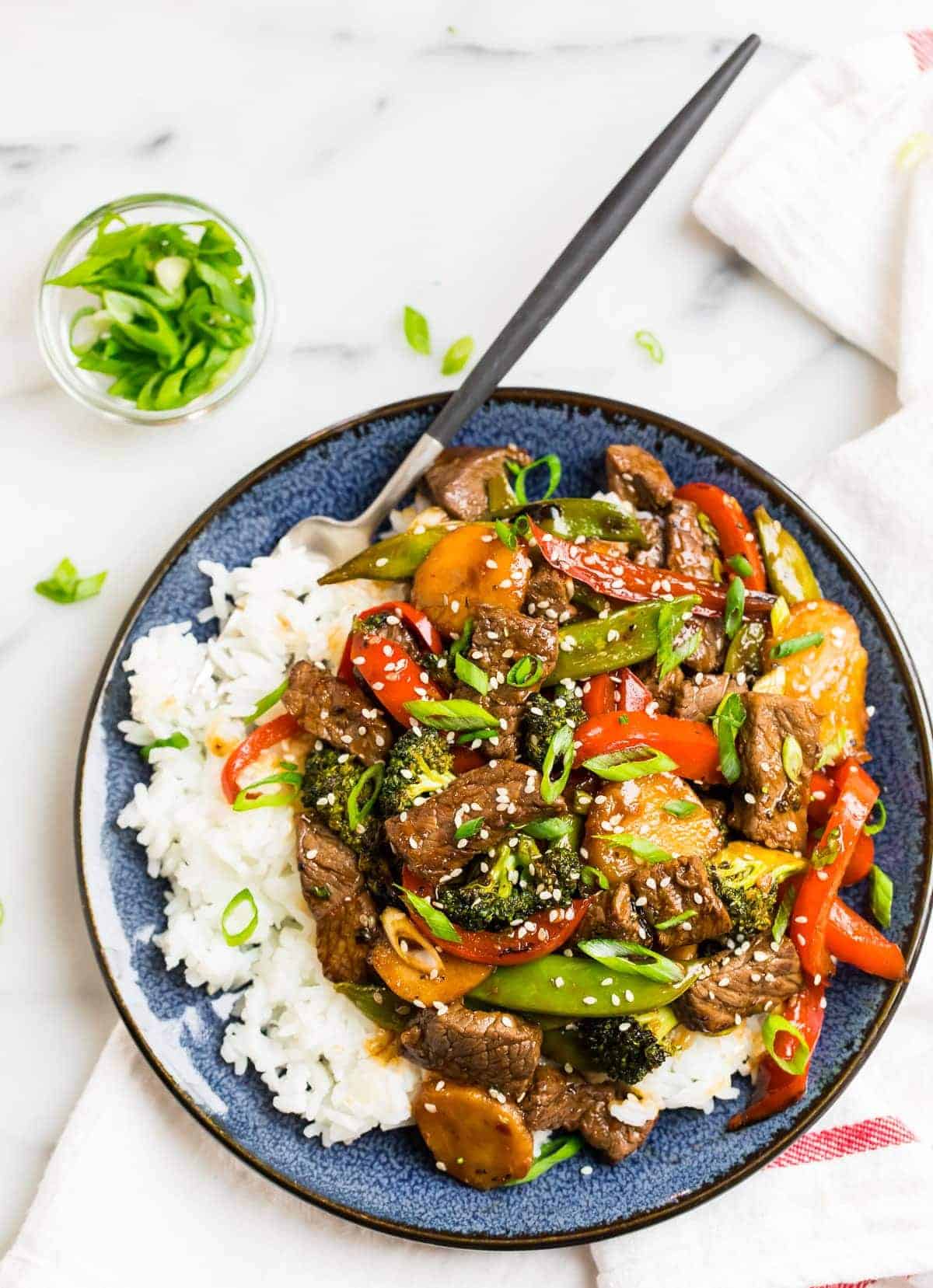 Healthy Teriyaki Beef Stir Fry: Tender Sirloin, Fresh Veggies & Sauce